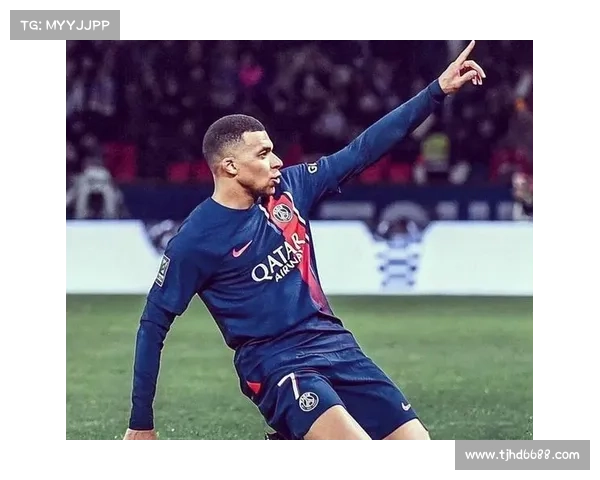 巴黎圣日耳曼如何在困境中重建球队 实现未来辉煌的战略与决策